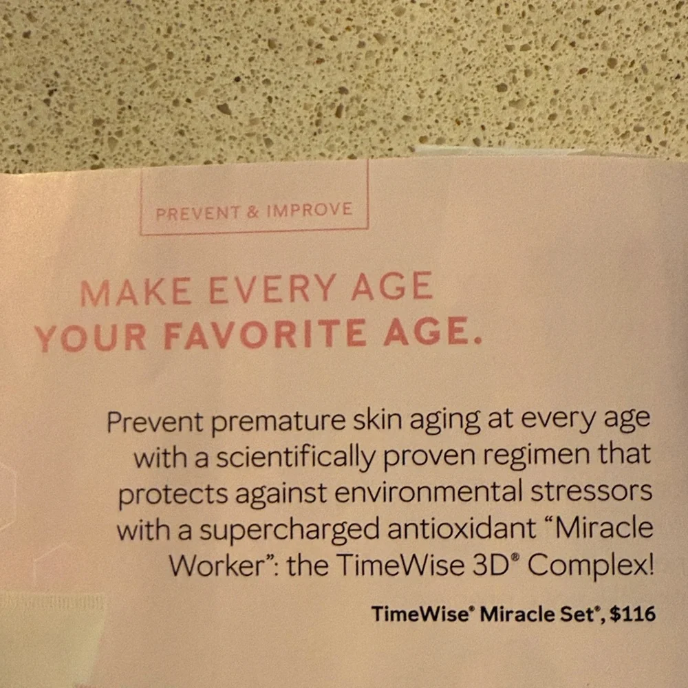 Mary Kay Timewise Miracle Set - Normal to Dry Skin - Picture 7 of 9
